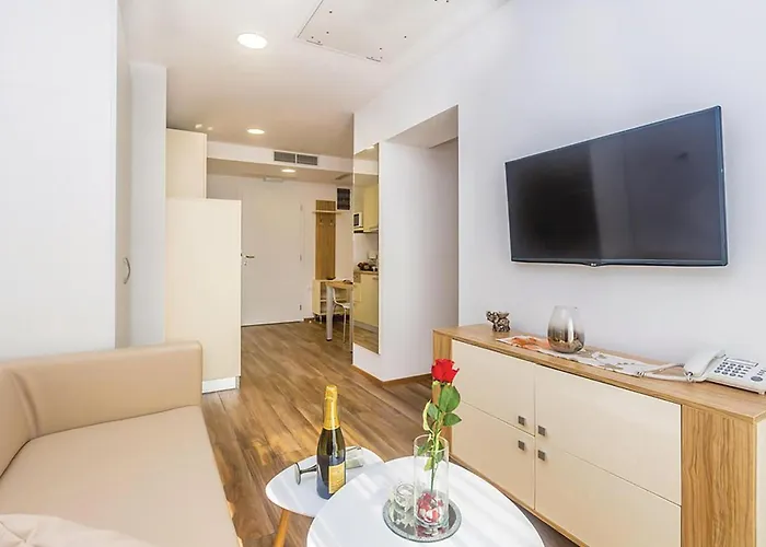 Apartment Gorgeous In *